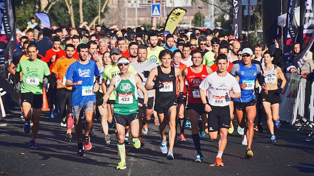 Qui a couru le marathon en moins de deux heures ?